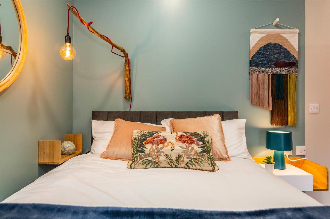 Romantic Getaway Studio Pods Close To City Centre With Free Wifi Дербі Екстер'єр фото
