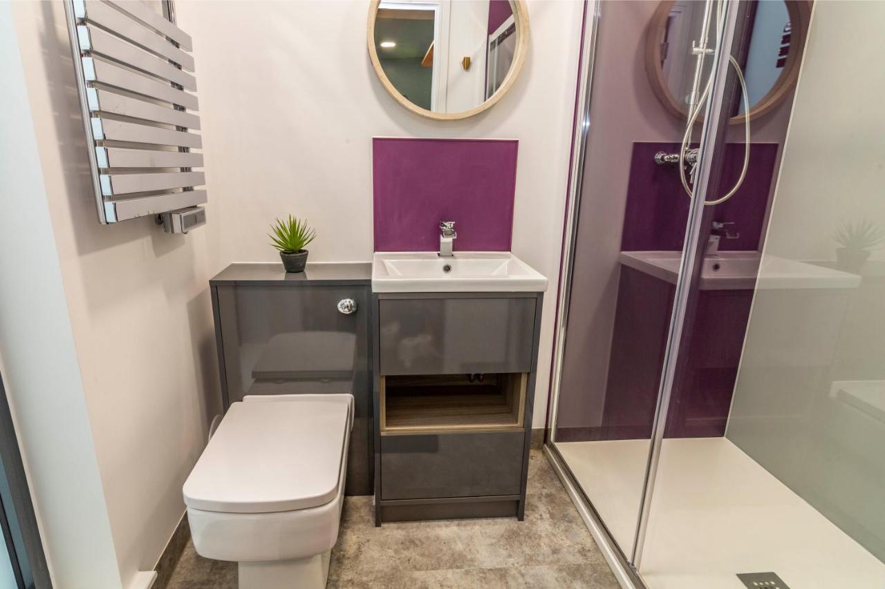 Romantic Getaway Studio Pods Close To City Centre With Free Wifi Дербі Екстер'єр фото
