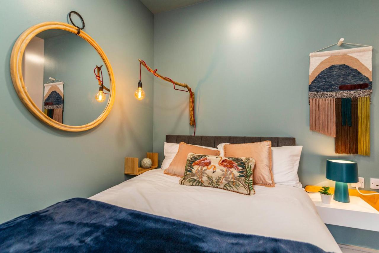 Romantic Getaway Studio Pods Close To City Centre With Free Wifi Дербі Екстер'єр фото