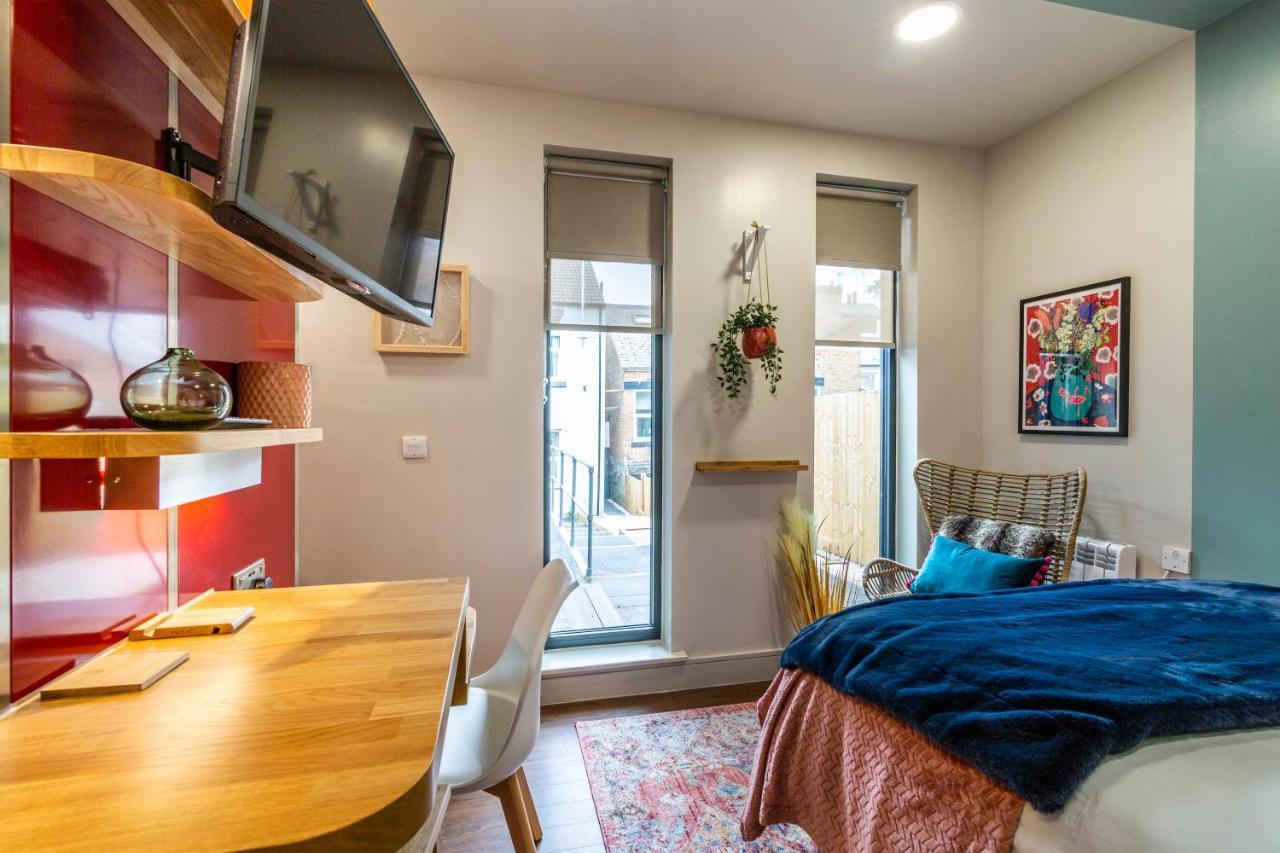 Romantic Getaway Studio Pods Close To City Centre With Free Wifi Дербі Екстер'єр фото