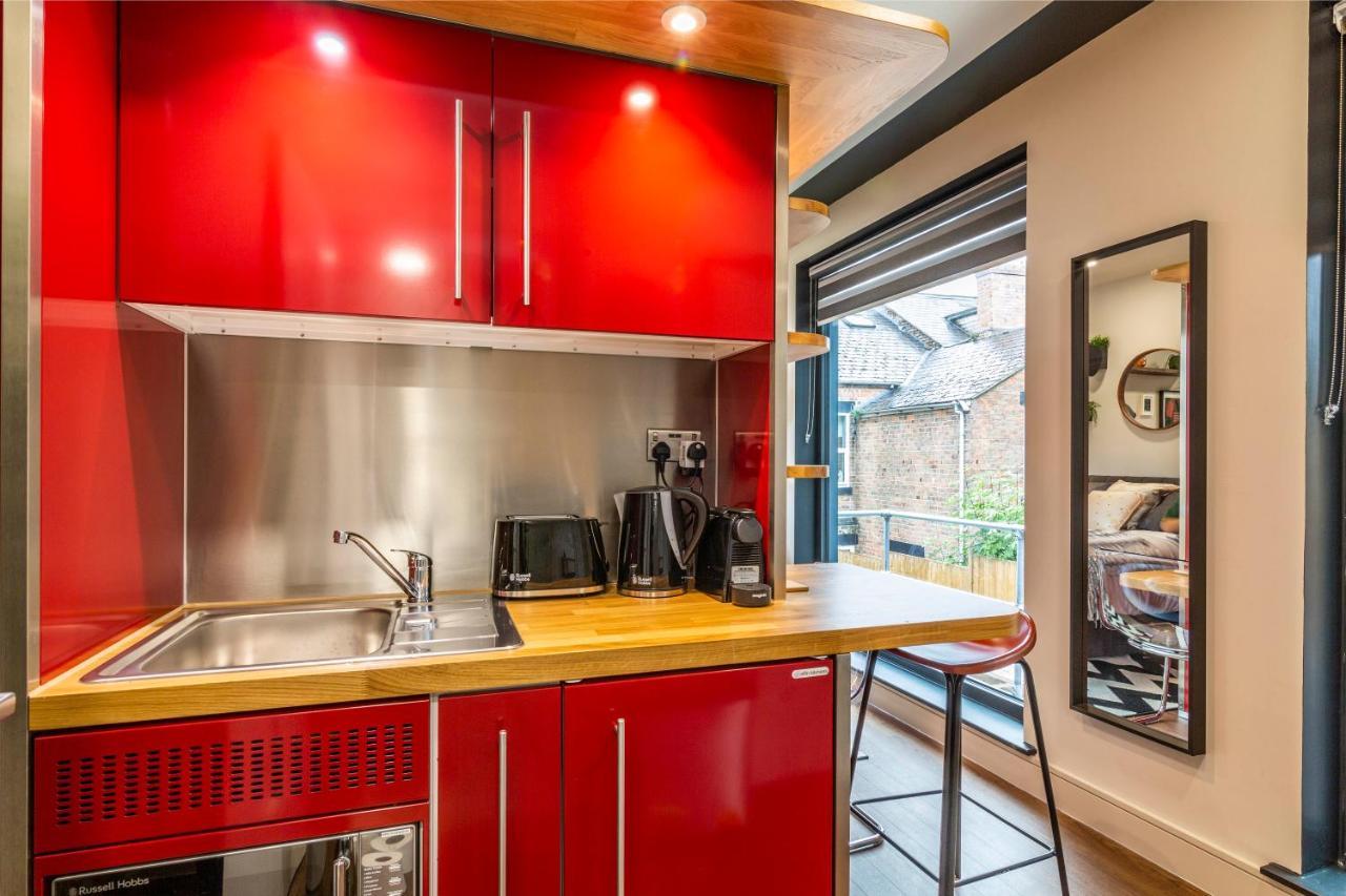 Romantic Getaway Studio Pods Close To City Centre With Free Wifi Дербі Екстер'єр фото