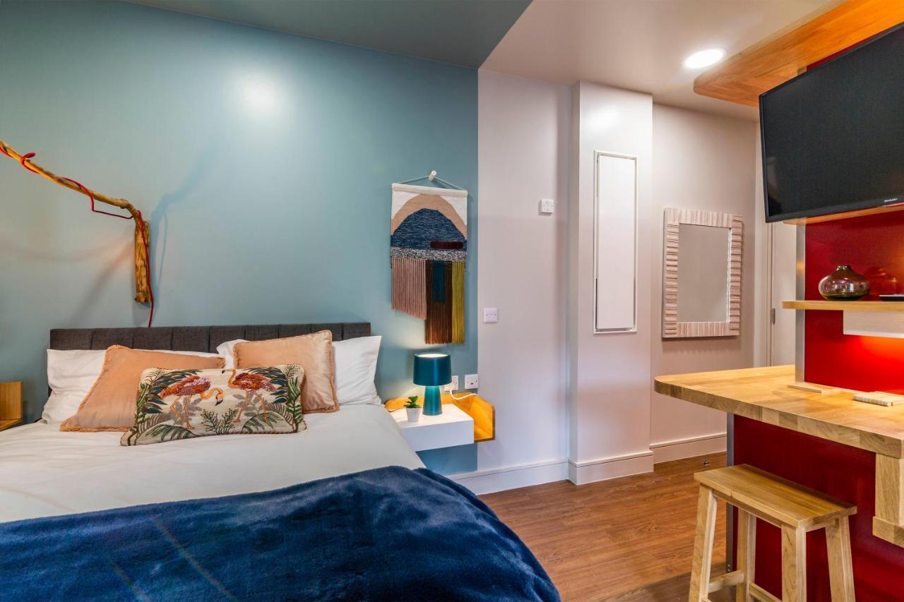 Romantic Getaway Studio Pods Close To City Centre With Free Wifi Дербі Екстер'єр фото