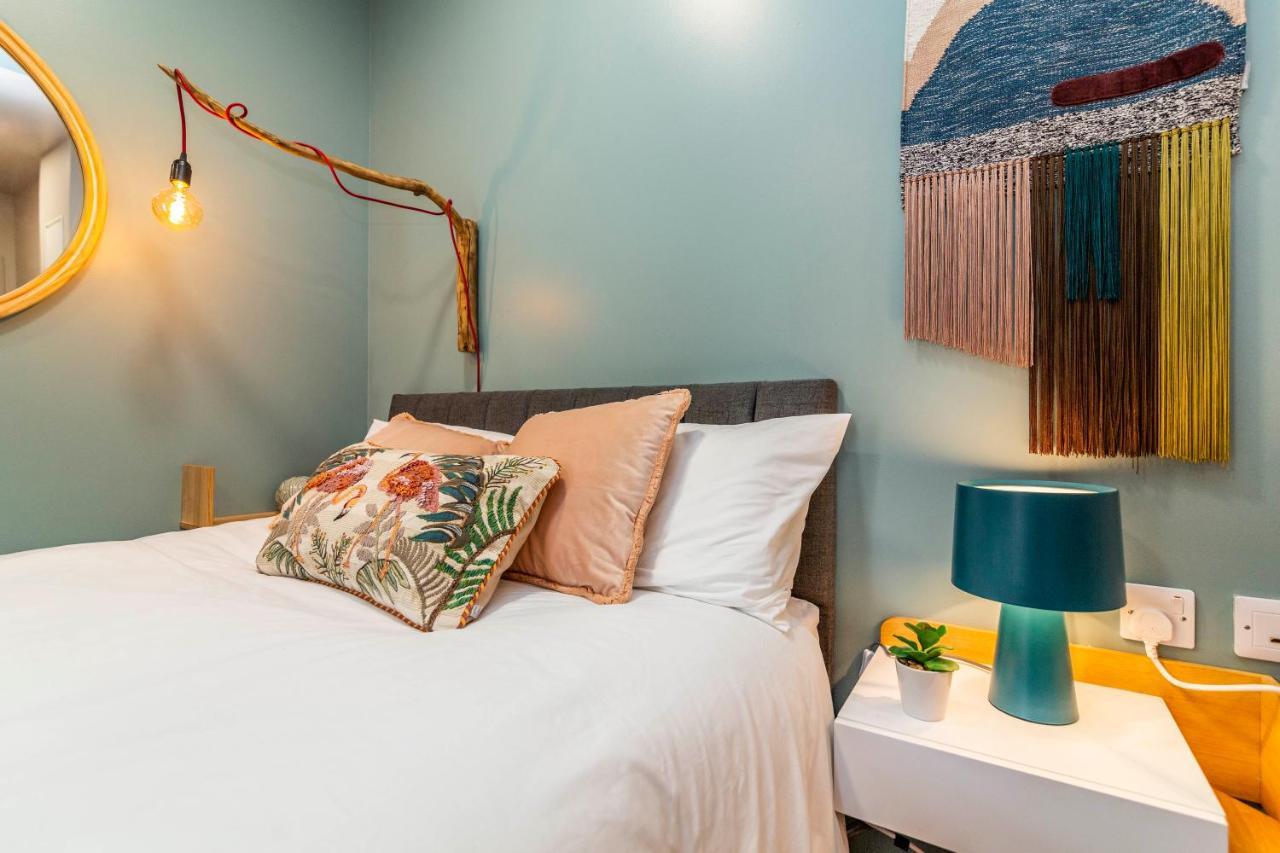 Romantic Getaway Studio Pods Close To City Centre With Free Wifi Дербі Екстер'єр фото